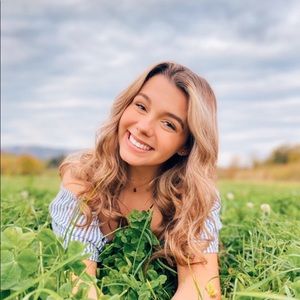 Hi lovelies, I’m Deja!